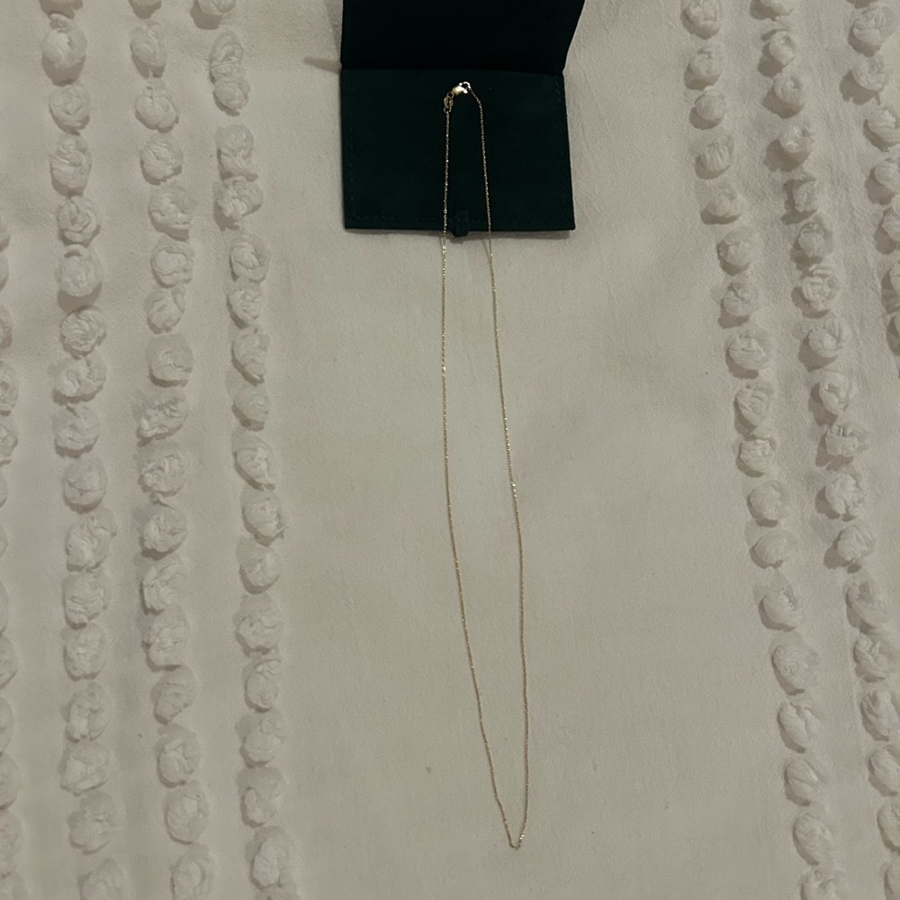 10k Dainty Chain 18”
